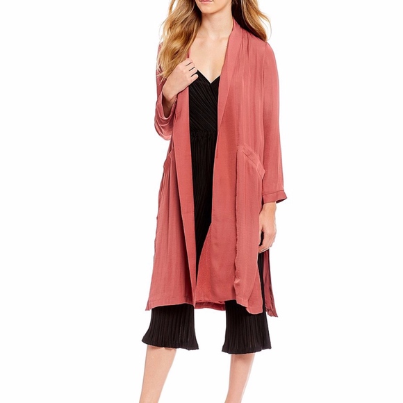 Cupcakes & Cashmere Duster - Picture 6 of 6